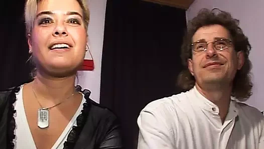 Alman kızlar kahrolası içinde üçlü seks içinde Alman amatör porno itibaren the 90s