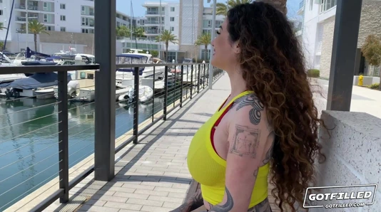 arabelle raphael'in kıçını doldurdum