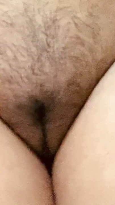 Hintli seksi kıllı üniversiteli kızın amcığı | Klip 1