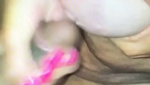 meme üzerinde handjob