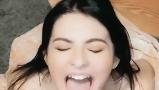 Cum üzerinde güzel lil yüz