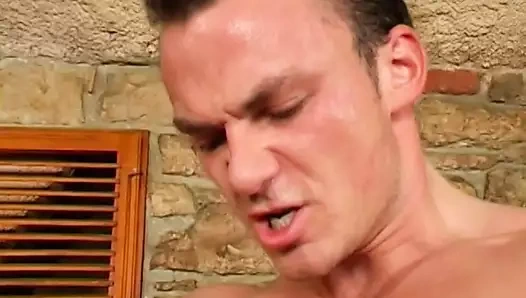 Muhteşem cuttie onu ıslak amcık derin bir büyük çük tarafından nüfuz olarak seviyor