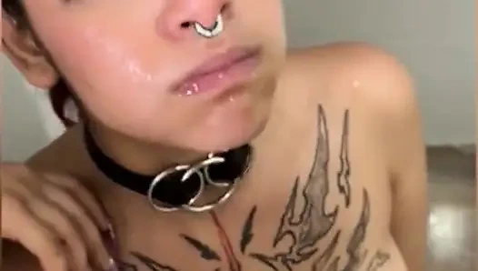 Gotik piliç sikiliyor