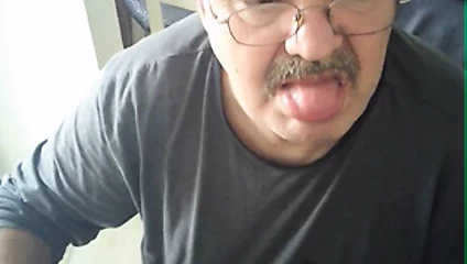 Webcam üzerinde büyükbaba gösterisi