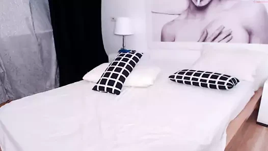 Asyalı güzel mini kız