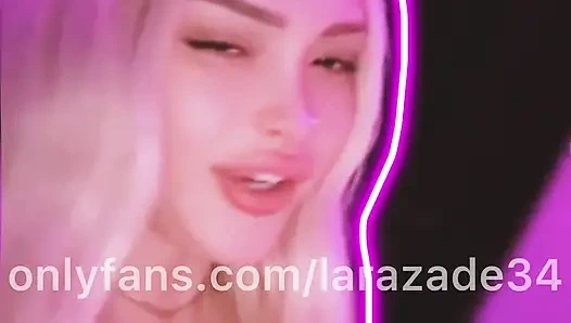 Genç sarışını koca sevimli yarrağımla mutlu ediyorum