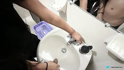 Azgın aldatan bana penisimle yardım ediyor