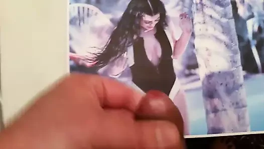 Kylie jenner boşalmak haraç