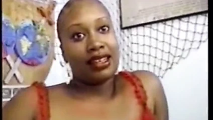 Büyük boobed siyah güzellik sulu hoşlanır anal