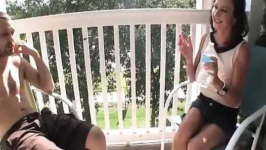 Perverted MILF Ciara's Facial Handjob Lesson