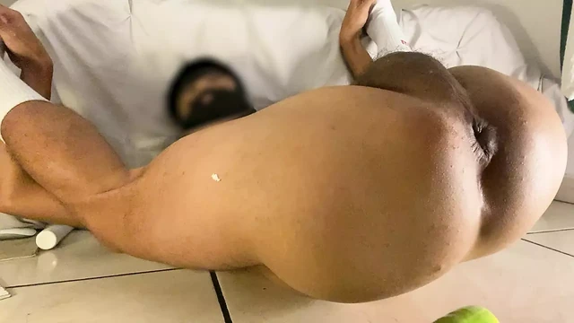 Разрушает мою дырку