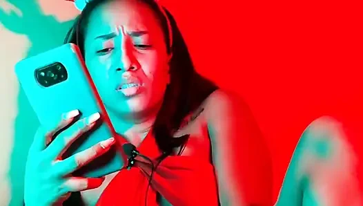 Bu hikayeyi okşayıp vajinamın içinde parmakladıkça beğenirsin