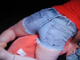 levi's içinde çabalamak