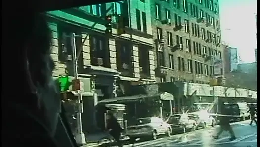 Şehir trafiğinde onu arabada küçük düşüren sapık ile banliyö kızıl saçlı araba sikişiyor