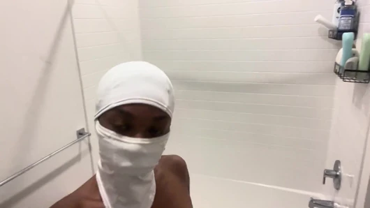 Sexy slut loves playing with solo in shower