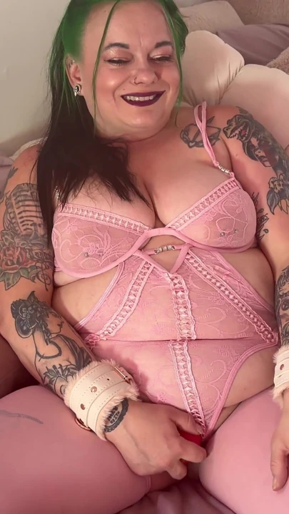 Alt girl tasty havoc iyi bir küçük sikiş prensesi