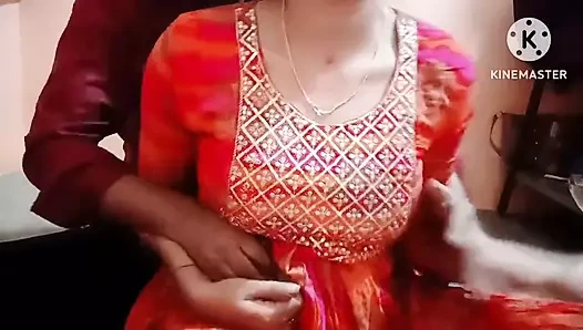 Yenge g erkek arkadaşıyla romantik bir şekilde görülmenin tadını çıkarıyor