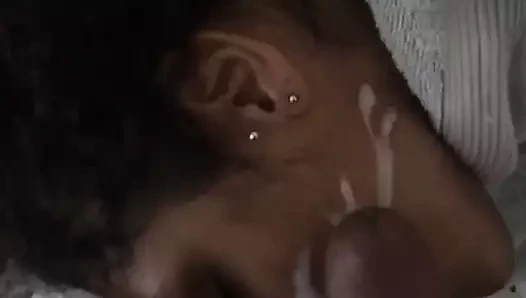 Nicky kıçımı yiyor!