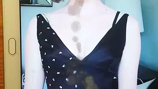 Maisie williams cumtribute 4