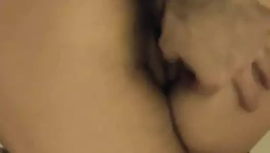 Onu ıslak ve kremsi yapmayı seviyorum!volim vlaznu,kremastu picku