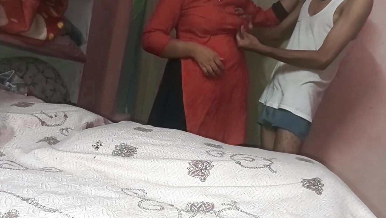 Köylü yenge sıkı amcıklı otel sert sikişiyor xxx desi yenge xxx çıplak viral mms