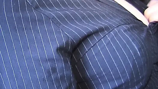 Güzel Fransız bebek götünde yarak ve yüzünde spermin tadını çıkarıyor