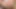 Genç busty kız mastürbasyon yapıyor ve herkes uyurken parmaklarıyla kendini sikiyor