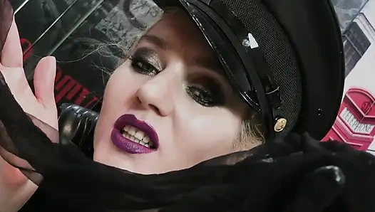 Büyük zenci yarağı kült