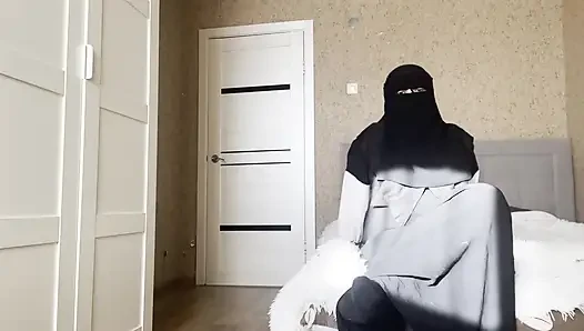 Külotlu çoraplı büyük götlü Arap üvey anne