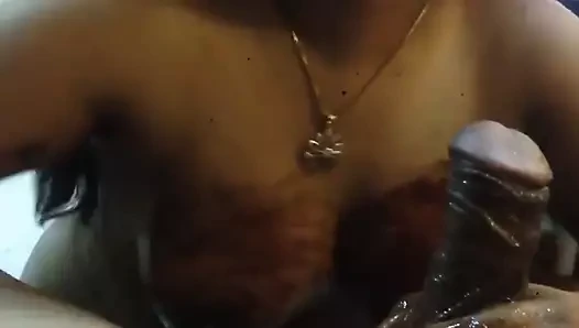 Pis Hint yenge emme horoz ile çikolata