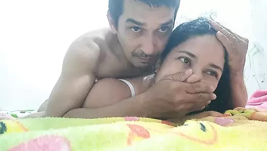 10 güzel kız arkadaş anal seks, derin gırtlak, seks oyuncakları ve aşırı orgazmlarla sikişiyor