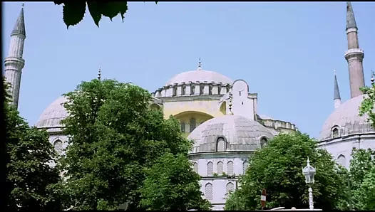 In 80 Betten um die Welt (1976, Germany, full 35mm, 2K rip)