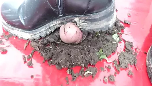 Auf dem Cockboard in den Dreck getreten Part 2