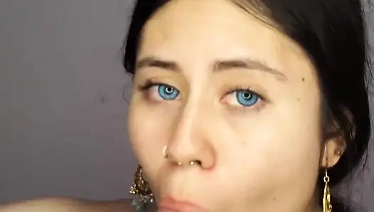 Bulanık bir video görüyorsanız, saksoya ihtiyacınız olduğundandır