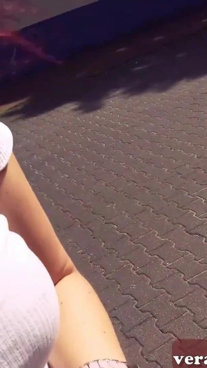 Büyüleyici an "Alman kızıl saçlı genç sokak sürtüğü ile halka açık gerçek randevu"