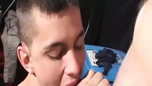 Tj Kummings Cory Woodall'i sikiyor