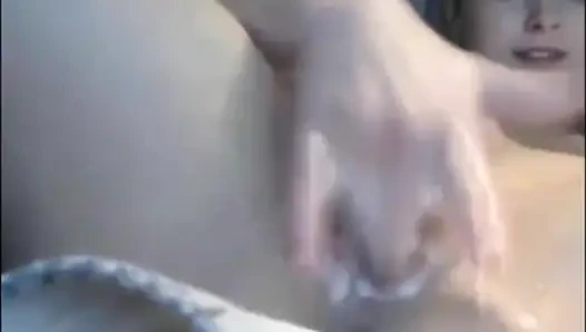 Kremsi ve azgın
