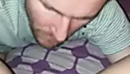 Kedi yaladı fanny olduğunu ıslatmak