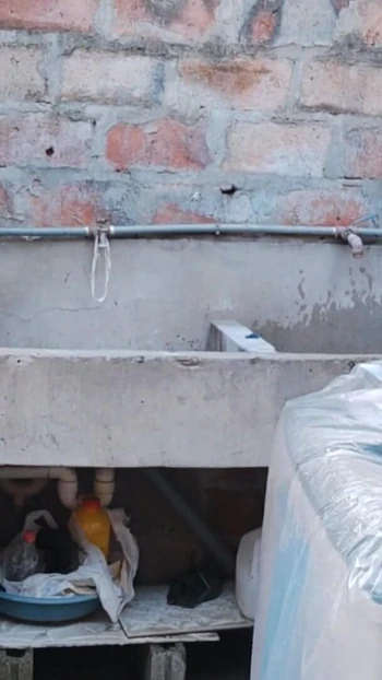 Захватывающий момент из "Мой сосед стирает, и я начал приглашать его на романтический ужин в очень"