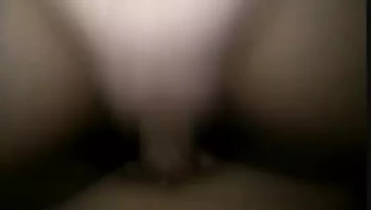 Fettflitchen fickt mit Freund!