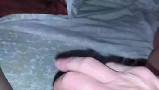 horoz okşayarak içinde külot