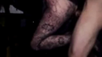 Domaltmalı parti kızı