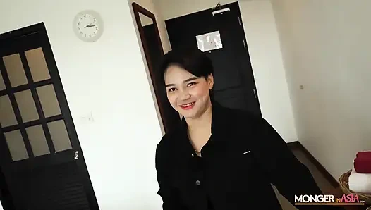 Asyalı genç kız ilk kez sikişiyor