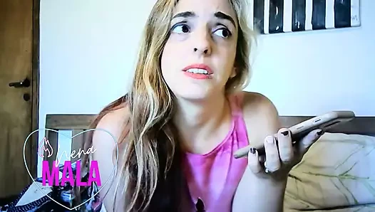 Rol oynama: anne oğlunu küçük düşürür. 1. bölüm