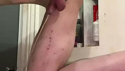 Köpek gibi yere işemek için bacağımı kaldırıyor derlemesi