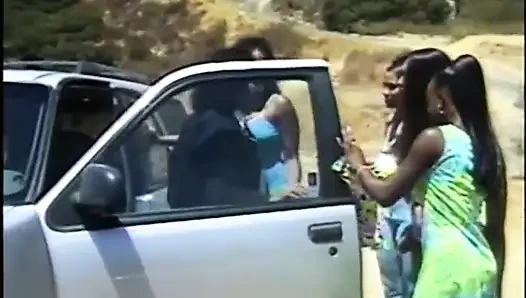 Büyük yarak emiyor amcık sikiyor dildo grup seks partisi
