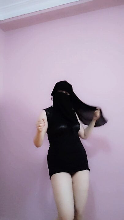 Arap Müslüman dansı – ateşli ve seksi