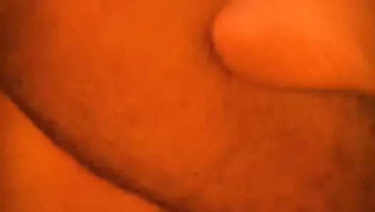 Amcığı parmaklıyor