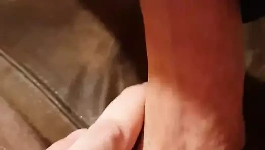 Sıcak milf verir footjob ile külot