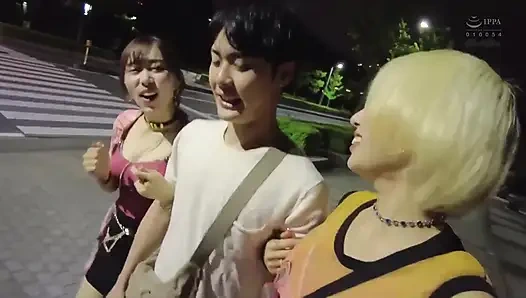 İki süper aktif sürtük dölünün her damlasını sıkmaya çalışıyor bölüm 3